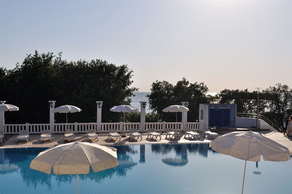 Maistra Select Funtana All Inclusive Resort Extérieur photo